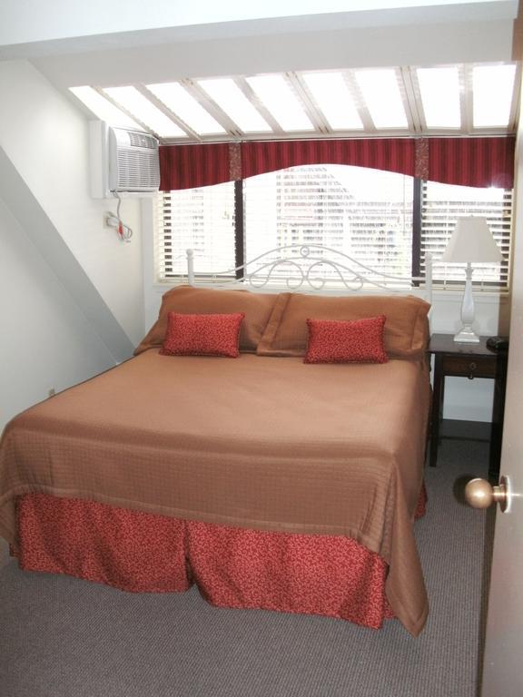 Clock Tower Resort Whistler Room photo